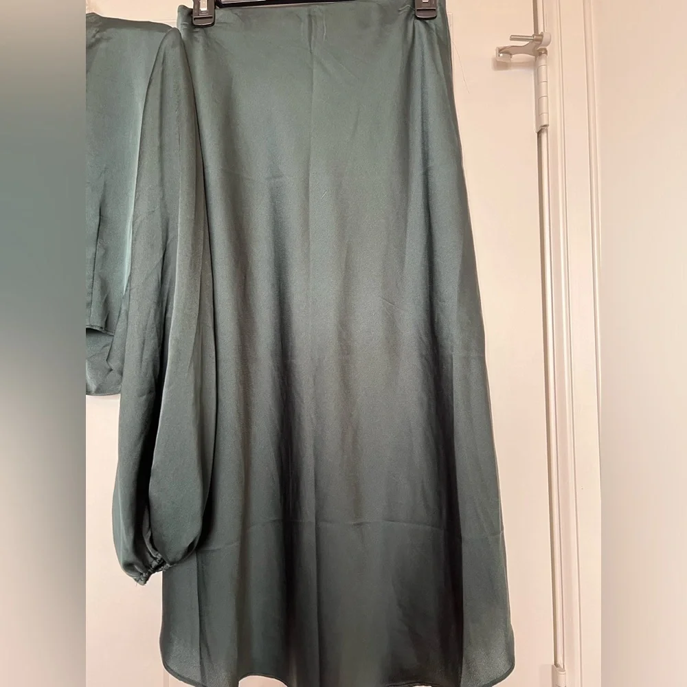 Abercrombie & Fitch Deep Green Satin Skirt Set
